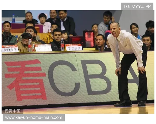 美国男篮教练组调整 塞拉斯挂帅辅以穆托姆博助教